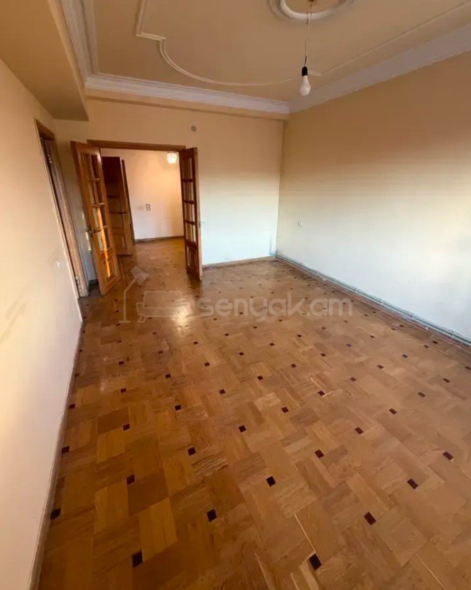 3 Սենյականոց Բնակարան, 93քմ, 2/9 հարկ, Կոսմետիկ Վերանորոգված