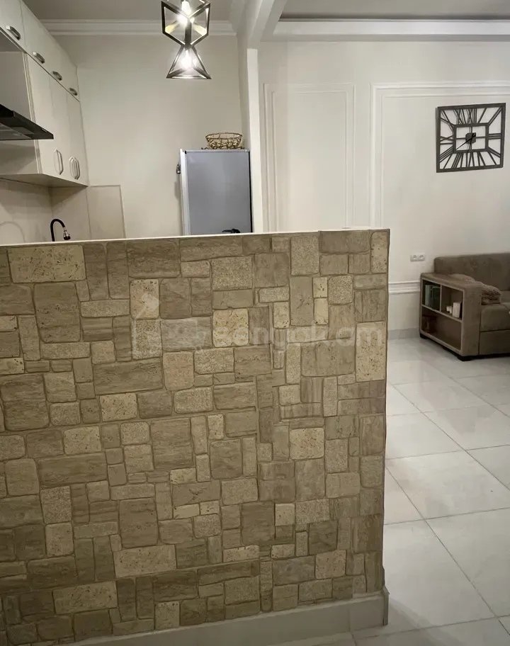 2 Սենյականոց Բնակարան Քարե Շենքում, 52քմ, 3/4 հարկ, Կապիտալ Վերանորոգված