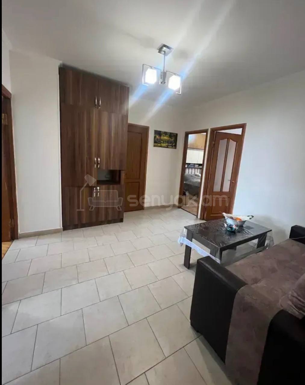 3 Սենյականոց Բնակարան Քարե Շենքում, 77քմ, 5/5 հարկ, Կապիտալ Վերանորոգված
