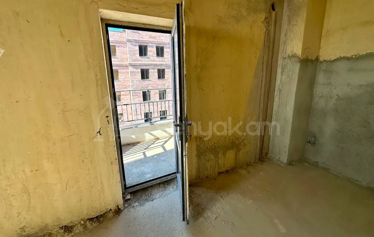 4 Սենյականոց Բնակարան, 93քմ, 9/16 հարկ, Զրոյական Վիճակում