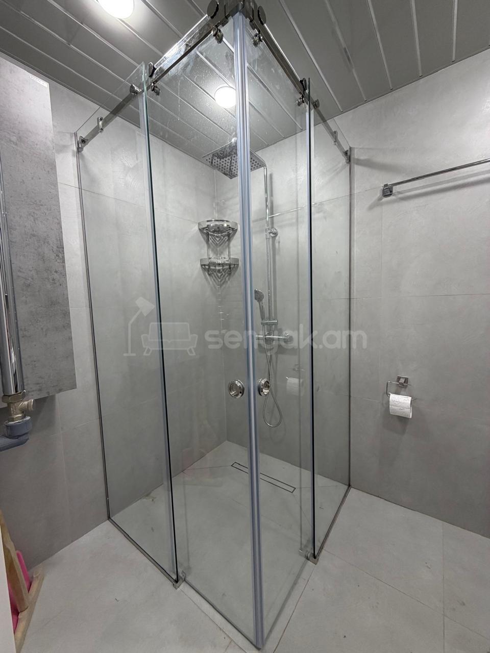 3 Սենյականոց Բնակարան, 70քմ, 1/14 հարկ, Դիզայներական Վերանորոգված, Կահավորված, Արևկող