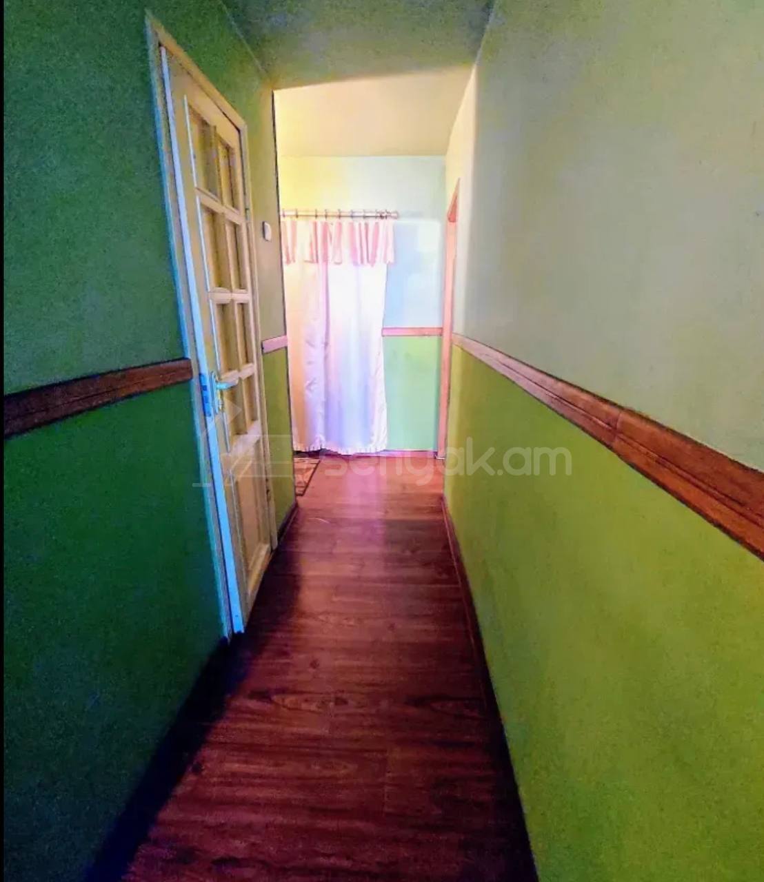 3 Սենյականոց Բնակարան Քարե Շենքում, 56քմ, 4/5 հարկ, Կոսմետիկ Վերանորոգված