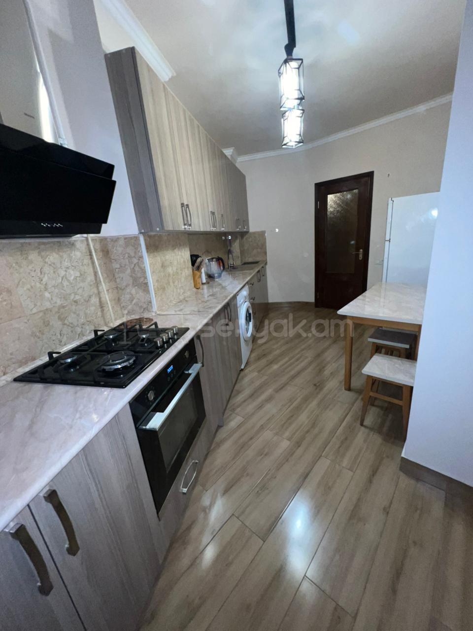3 Սենյականոց Բնակարան, 85քմ, 4/16 հարկ, Դիզայներական Վերանորոգված, Կահավորված, Արևկող