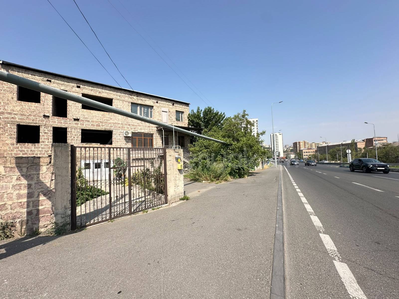 Շենք-Շինություն, 400քմ