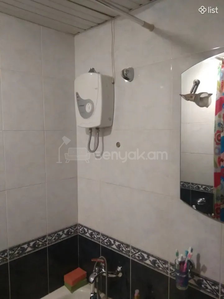 3 Սենյականոց Բնակարան, 75քմ, 3/9 հարկ, Նորմալ Վիճակում