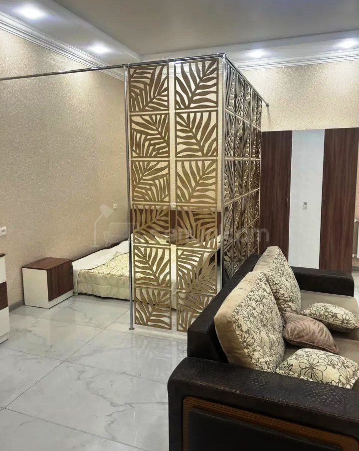 1 Սենյականոց Բնակարան Քարե Շենքում, 48քմ, 1/4 հարկ, Կապիտալ Վերանորոգված