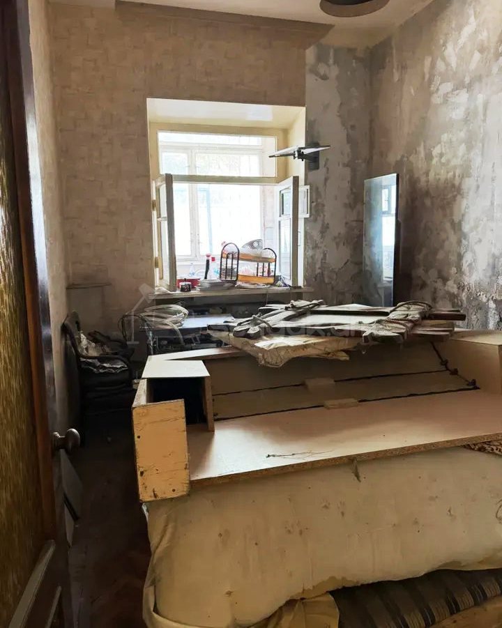 2 Սենյականոց Բնակարան Քարե Շենքում, 54քմ, 1/5 հարկ, Պետական Վիճակում