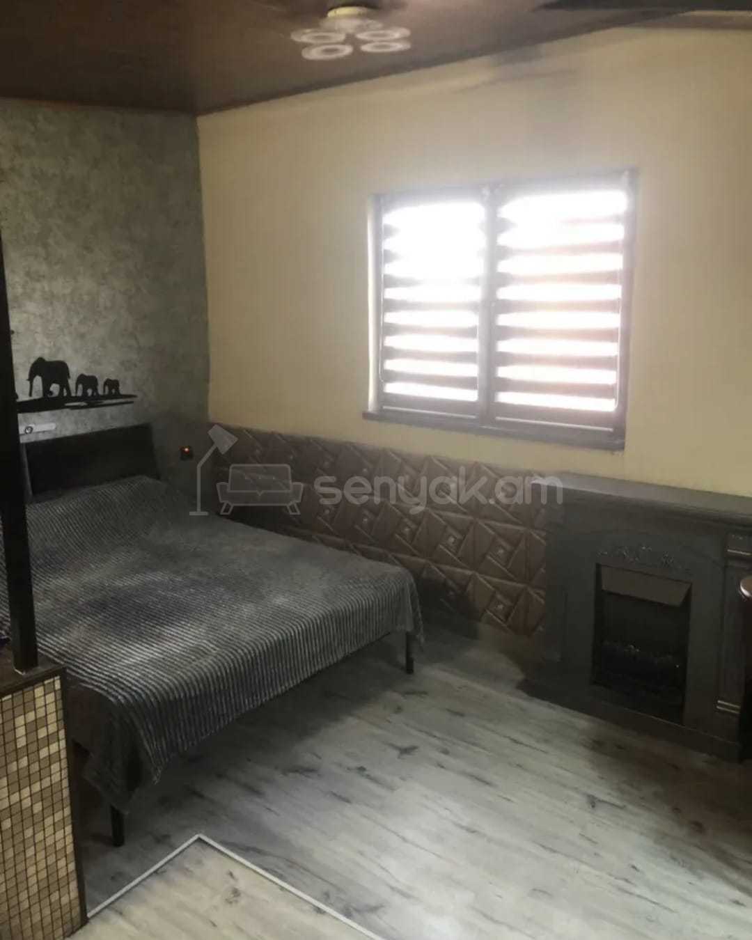 1 Սենյականոց Բնակարան, 45քմ, 11/11 հարկ, Դիզայներական Վերանորոգված, Կահավորված, Արևկող