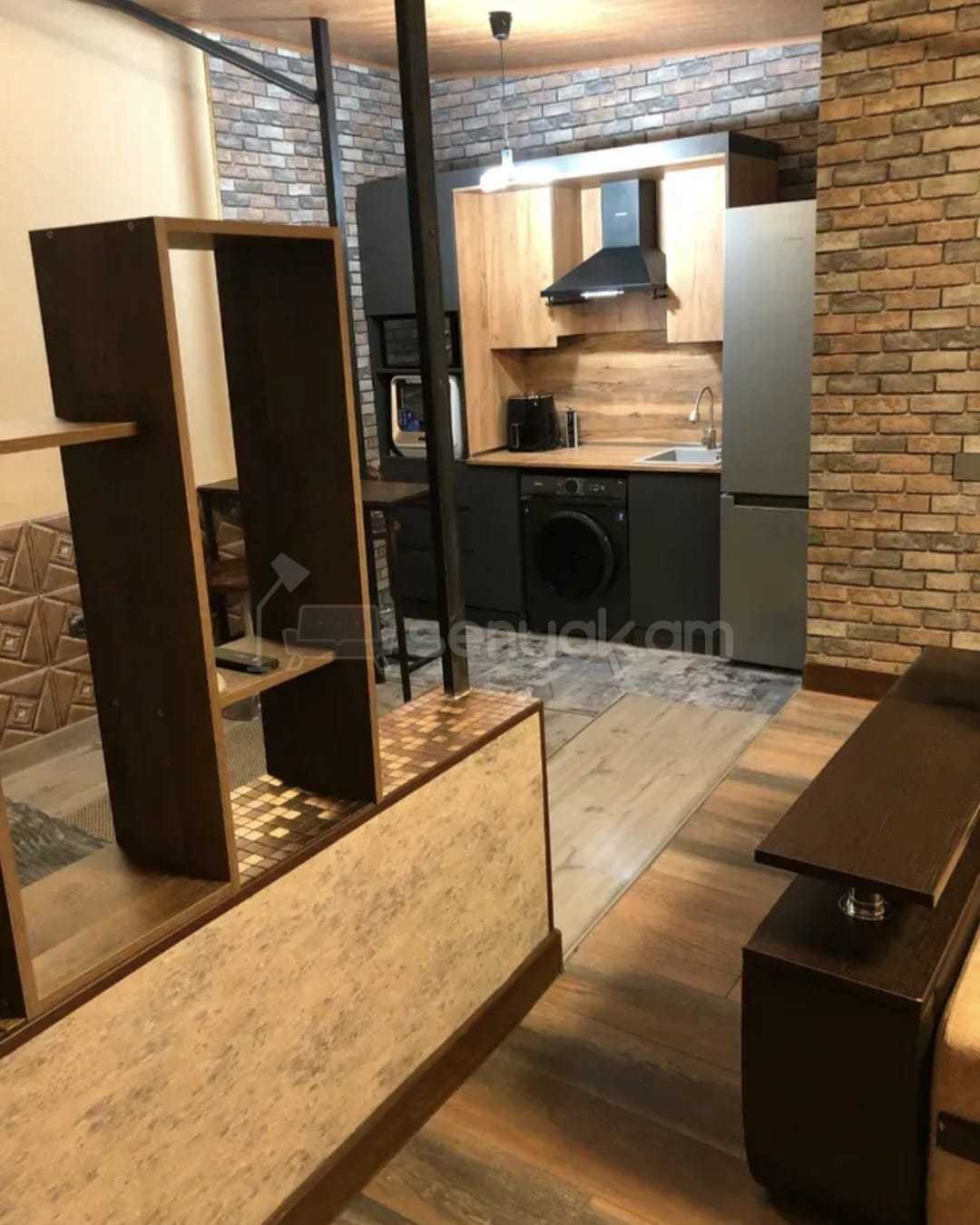 1 Սենյականոց Բնակարան, 45քմ, 11/11 հարկ, Դիզայներական Վերանորոգված, Կահավորված, Արևկող