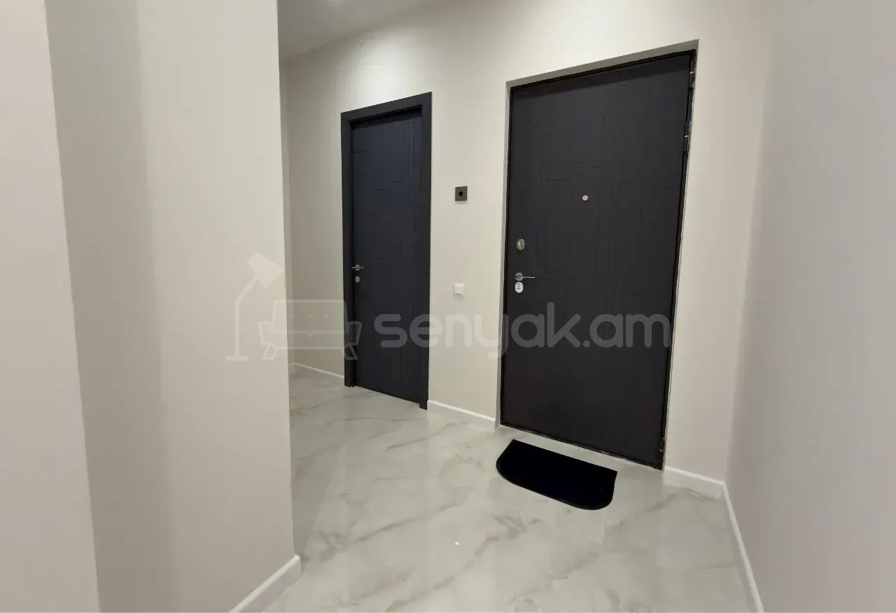 4 Սենյականոց Բնակարան Նորակառույցում, 122քմ, 5/12 հարկ, Կապիտալ Վերանորոգված