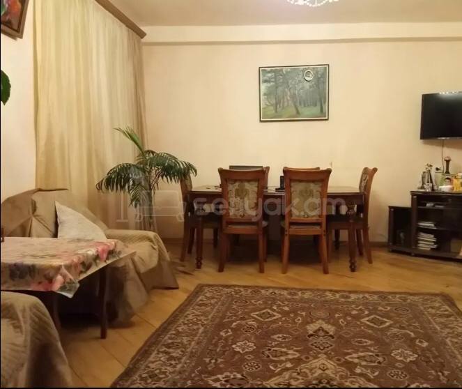 4 Սենյականոց Բնակարան Քարե Շենքում, 100քմ, 1/4 հարկ, Կոսմետիկ Վերանորոգված