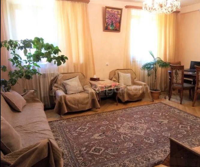 4 Սենյականոց Բնակարան Քարե Շենքում, 100քմ, 1/4 հարկ, Կոսմետիկ Վերանորոգված