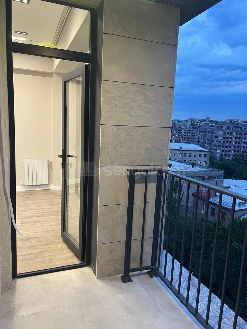 2 Սենյականոց Բնակարան Նորակառույցում, 41քմ, 10/13 հարկ, Դիզայներական Վերանորոգված
