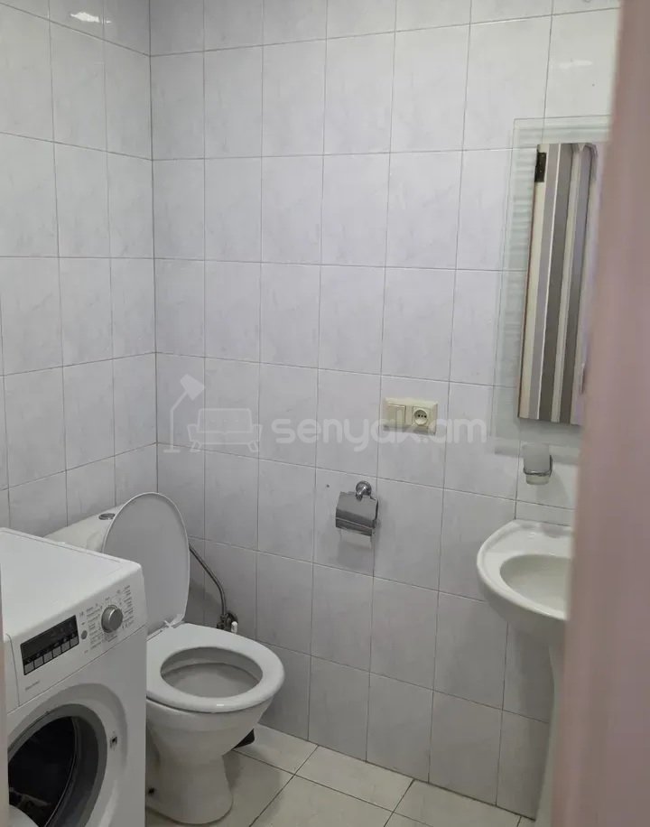 1 Սենյականոց Բնակարան Քարե Շենքում, 38քմ, 4/4 հարկ, Կապիտալ Վերանորոգված, Կահավորված