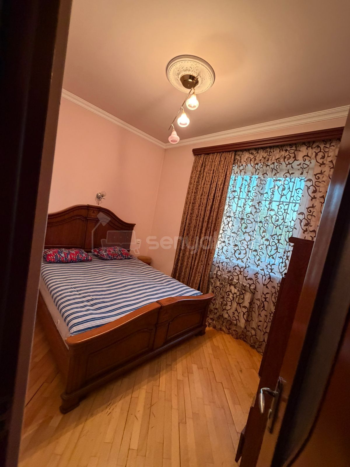 4 Սենյականոց Սեփական Տուն, 300քմ, Կապիտալ Վերանորոգված, Կահավորված