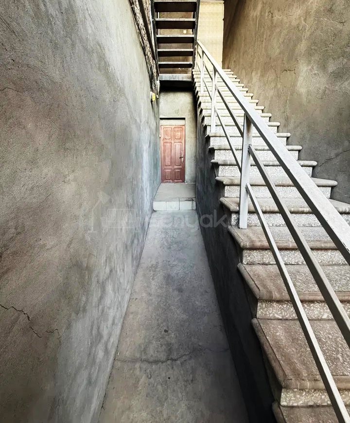 3 Սենյականոց Բնակարան, 140քմ, 1/3 հարկ, Կոսմետիկ Վերանորոգված