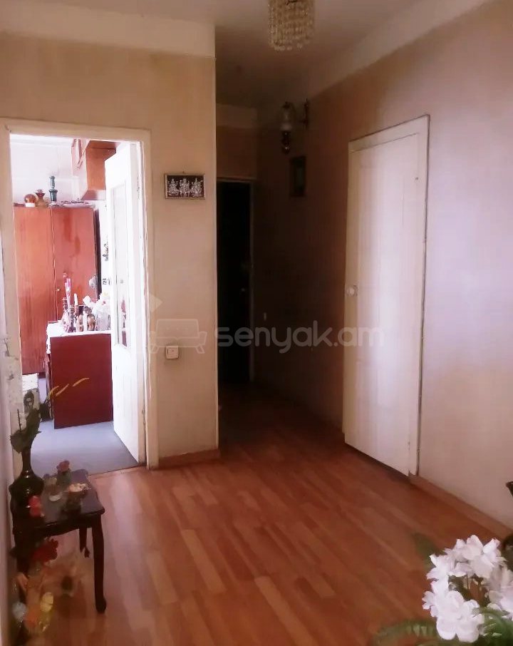 3 Սենյականոց Բնակարան, 90քմ, 12/12 հարկ, Նորմալ Վիճակում