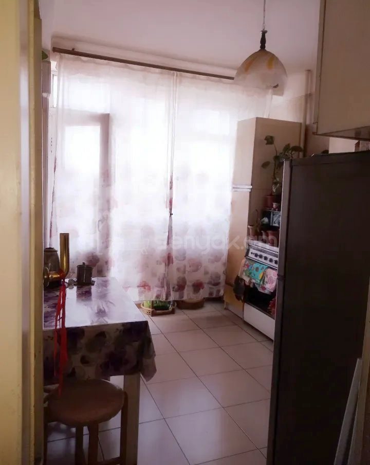 3 Սենյականոց Բնակարան, 90քմ, 12/12 հարկ, Նորմալ Վիճակում