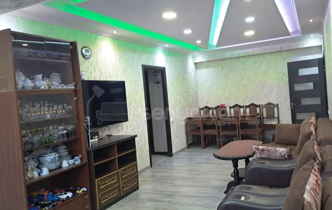 4 Սենյականոց Բնակարան, 92քմ, 1/12 հարկ, Կապիտալ Վերանորոգված