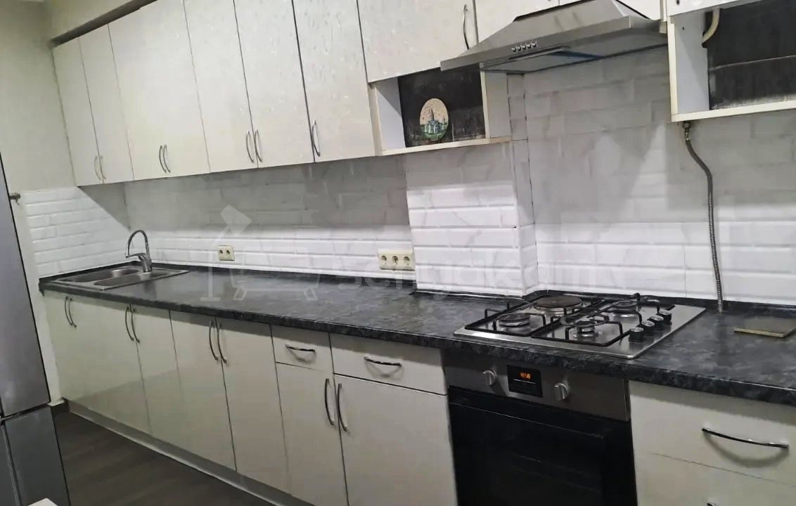 4 Սենյականոց Բնակարան, 92քմ, 1/12 հարկ, Կապիտալ Վերանորոգված