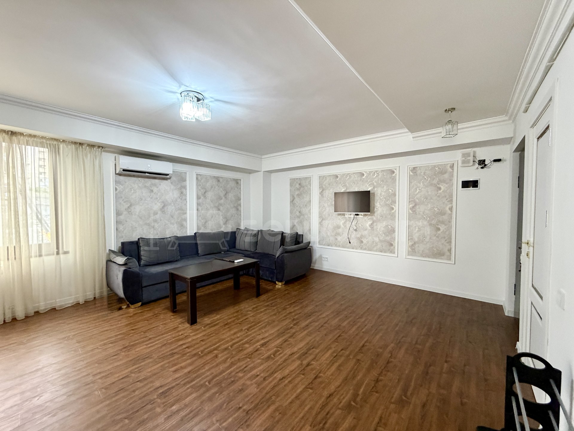 2 Սենյականոց Բնակարան, 57քմ, 6/9 հարկ, Դիզայներական Վերանորոգված, Կահավորված, Արևկող