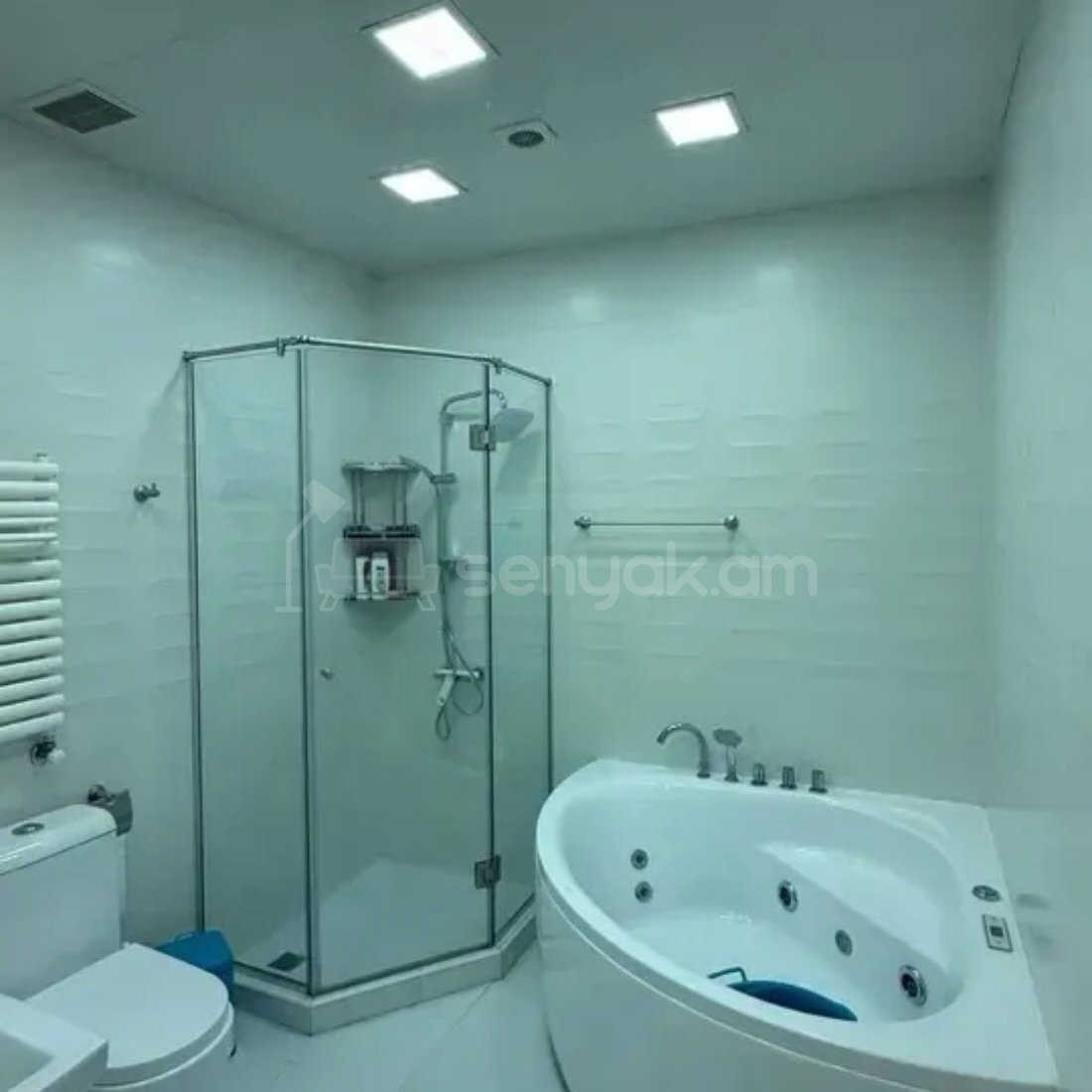 4 Սենյականոց Բնակարան Քարե Շենքում, 108քմ, 3/4 հարկ, Կապիտալ Վերանորոգված, Կահավորված, Արևկող