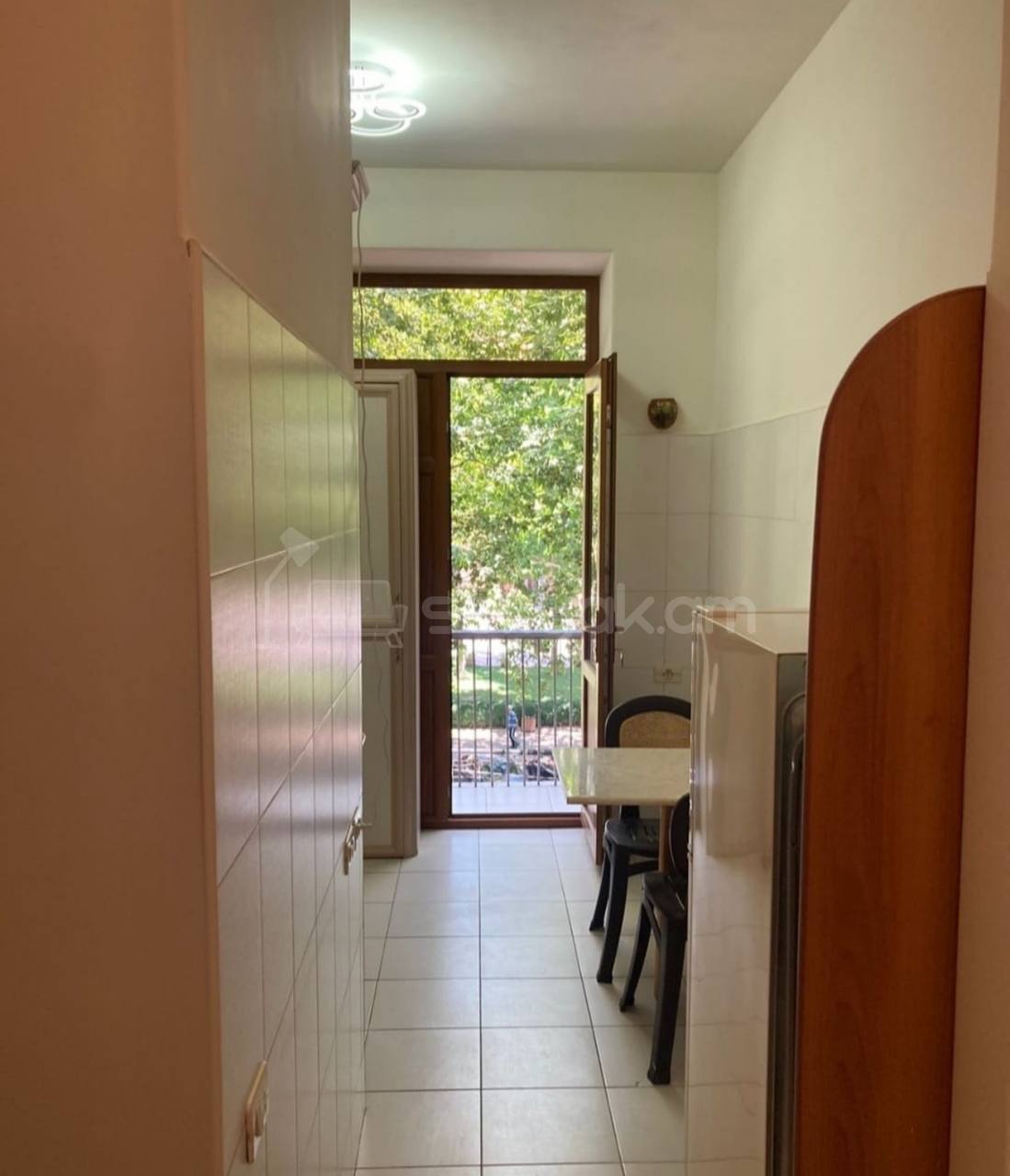 1 Սենյականոց Բնակարան Քարե Շենքում, 45քմ, 4/6 հարկ, Կապիտալ Վերանորոգված, Կահավորված, Արևկող