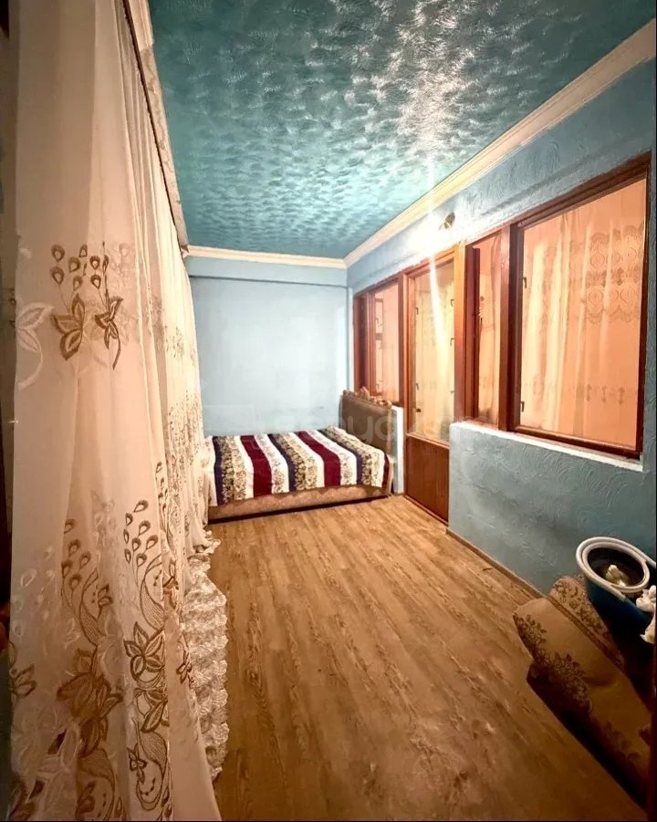 3 Սենյականոց Բնակարան, 92քմ, 8/9 հարկ, Նորմալ Վիճակում
