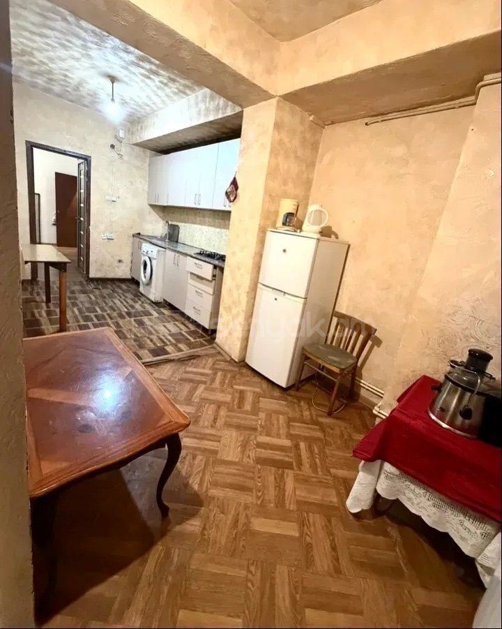 3 Սենյականոց Բնակարան, 92քմ, 8/9 հարկ, Նորմալ Վիճակում