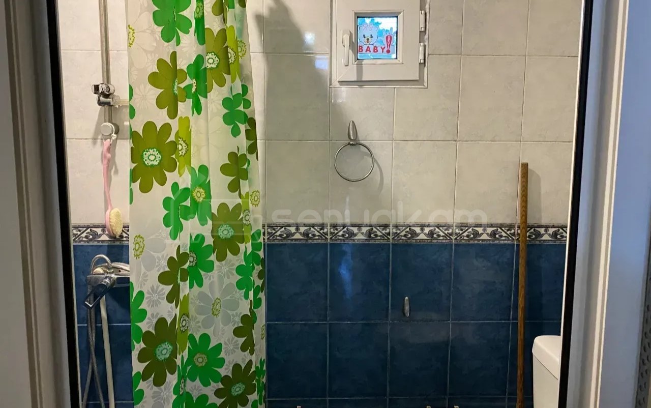 2 Սենյականոց Բնակարան Քարե Շենքում, 52քմ, 1/1 հարկ, Նորմալ Վիճակում, Կահավորված, Արևկող
