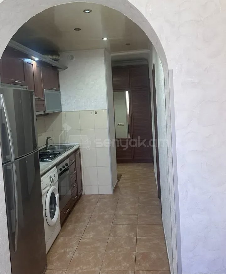 2 Սենյականոց Բնակարան Քարե Շենքում, 56քմ, 1/1 հարկ, Կոսմետիկ Վերանորոգված, Կահավորված, Արևկող