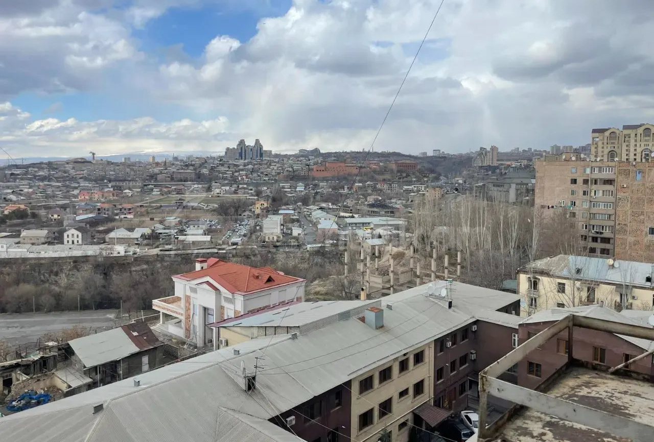3 Սենյականոց Բնակարան, 105քմ, 10/16 հարկ, Կապիտալ Վերանորոգված