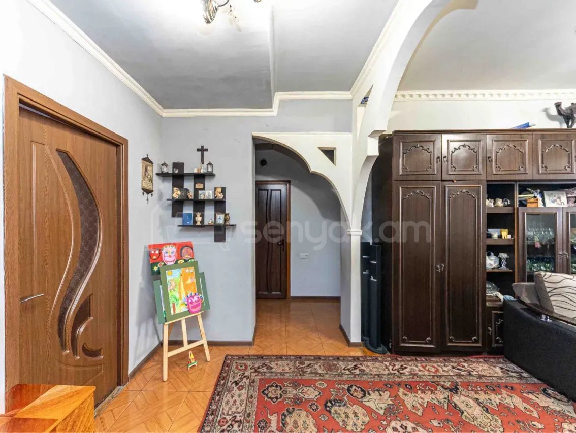 3 Սենյականոց Բնակարան, 95քմ, 10/10 հարկ, Կոսմետիկ Վերանորոգված
