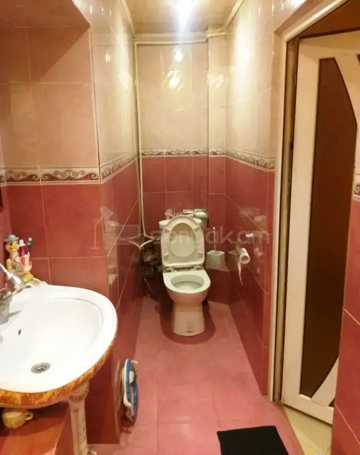 4 Սենյականոց Բնակարան, 100քմ, 12/12 հարկ, Կապիտալ Վերանորոգված