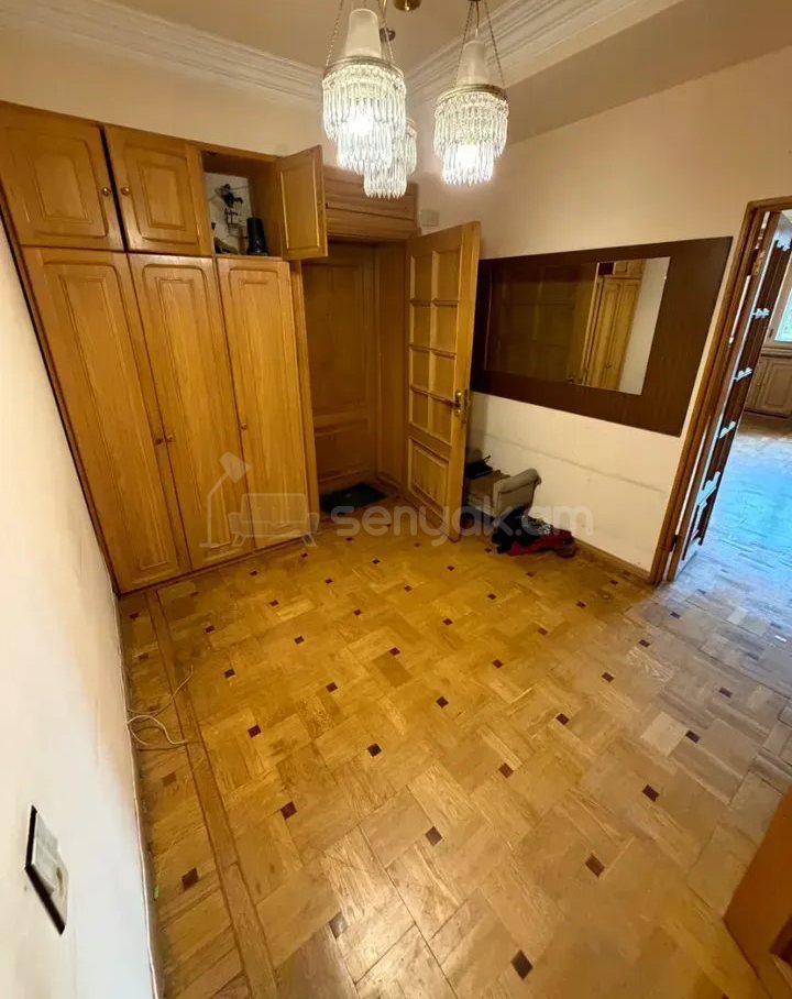 4 Սենյականոց Բնակարան, 93քմ, 3/14 հարկ, Կոսմետիկ Վերանորոգված