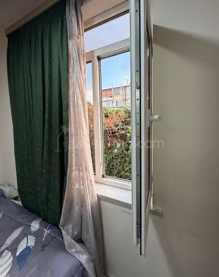 4 Սենյականոց Բնակարան Քարե Շենքում, 74քմ, 1/5 հարկ, Կոսմետիկ Վերանորոգված