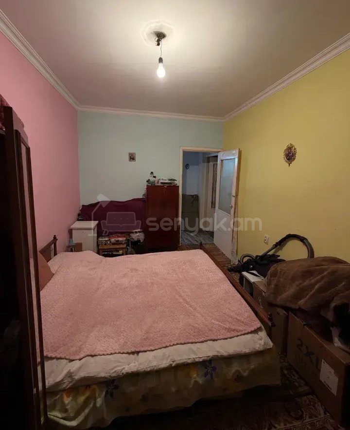 4 Սենյականոց Բնակարան Քարե Շենքում, 74քմ, 1/5 հարկ, Կոսմետիկ Վերանորոգված