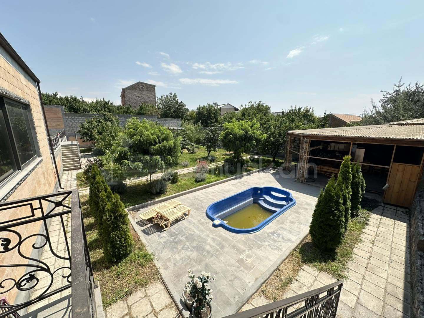 5 Սենյականոց Շքեղ Առանձնատուն, 1240քմ, Լողավազանով