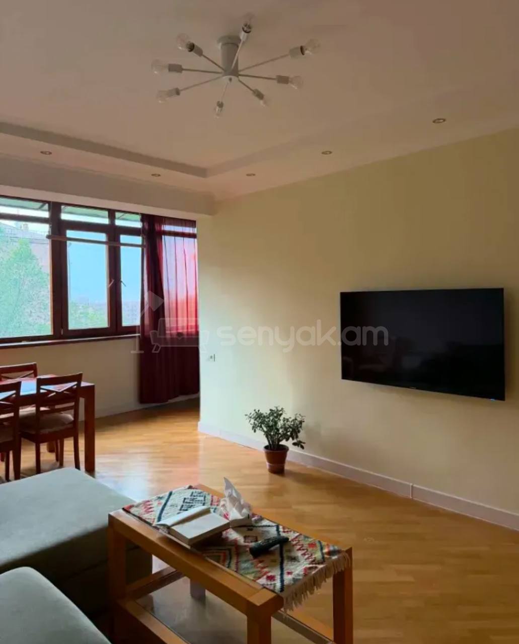 3 Սենյականոց Բնակարան Քարե Շենքում, 77քմ, 2/5 հարկ, Կոսմետիկ Վերանորոգված, Կահավորված