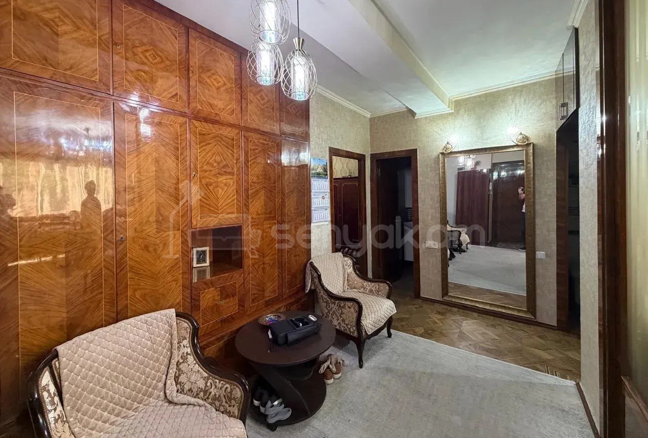 3 Սենյականոց Բնակարան, 92քմ, 5/11 հարկ, Նորմալ Վիճակում