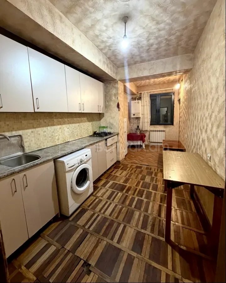 3 Սենյականոց Բնակարան, 92քմ, 8/9 հարկ, Նորմալ Վիճակում