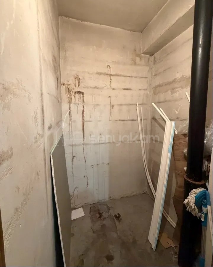 3 Սենյականոց Բնակարան, 92քմ, 8/9 հարկ, Նորմալ Վիճակում