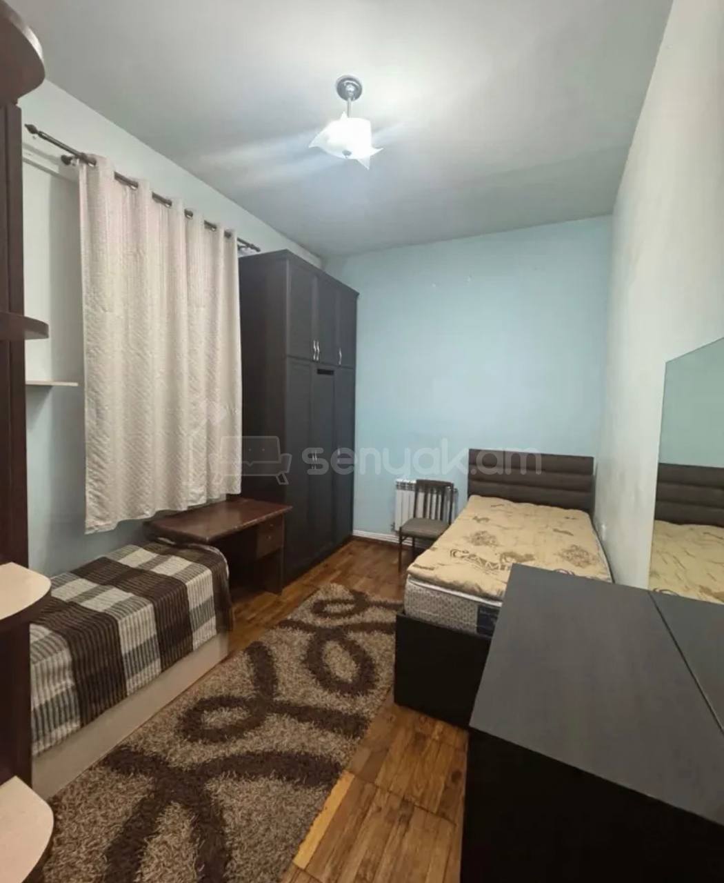 3 Սենյականոց Բնակարան Քարե Շենքում, 90քմ, 1/5 հարկ, Կոսմետիկ Վերանորոգված, Կահավորված