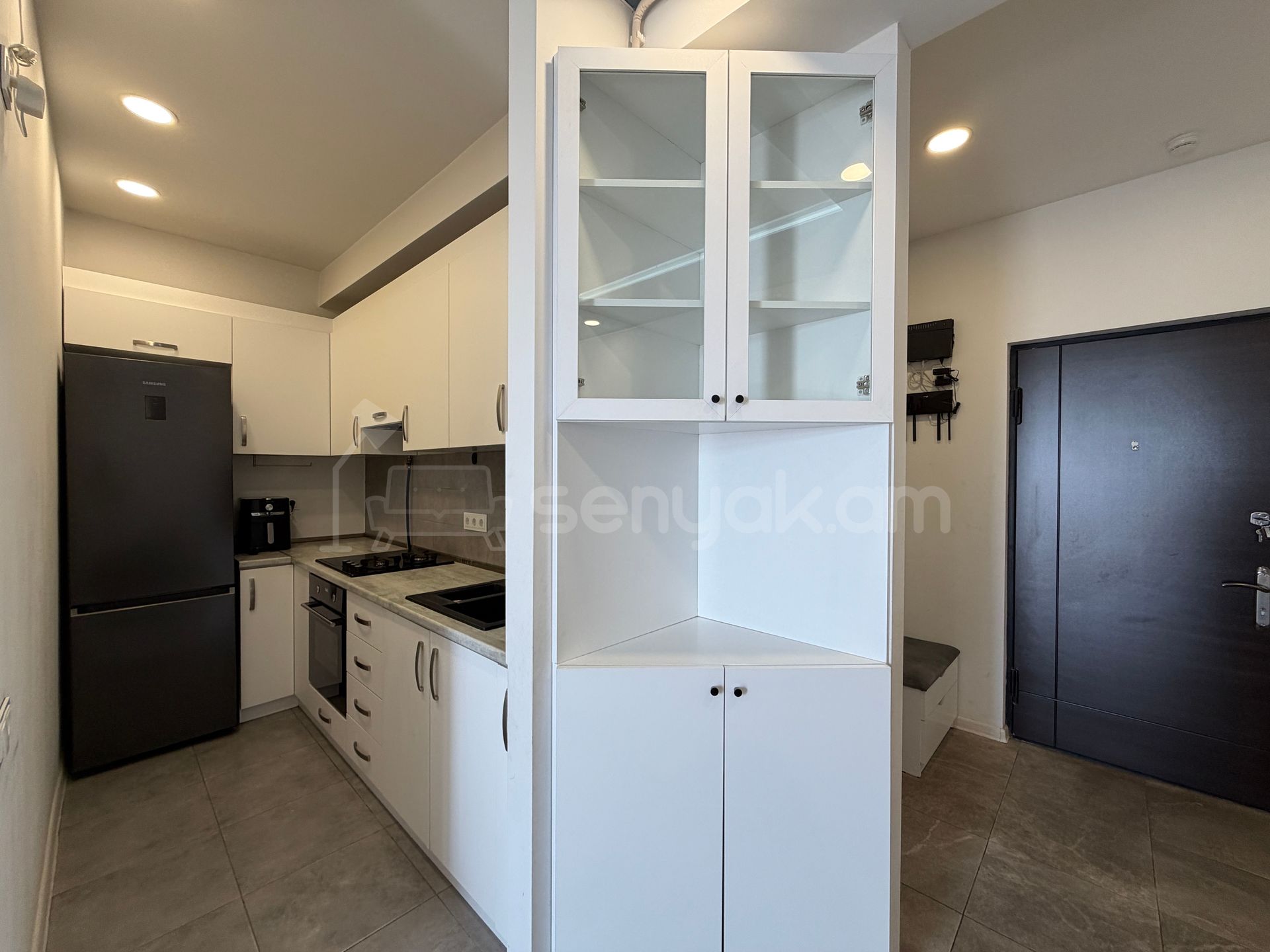 3 Սենյականոց Բնակարան Նորակառույցում, 47քմ, 14/14 հարկ, Դիզայներական Վերանորոգված