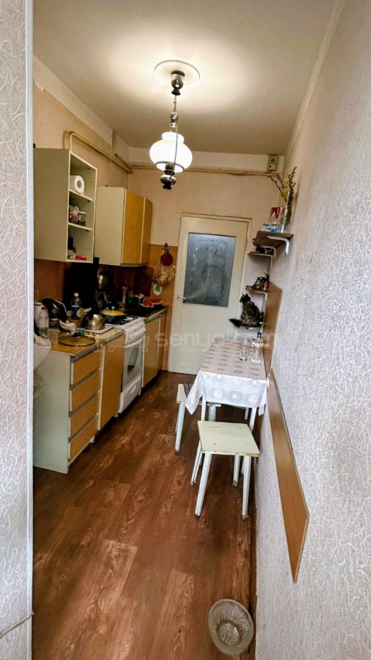 3 Սենյականոց Բնակարան Քարե Շենքում, 70քմ, 3/5 հարկ, Կապիտալ Վերանորոգված, Կահավորված, Արևկող