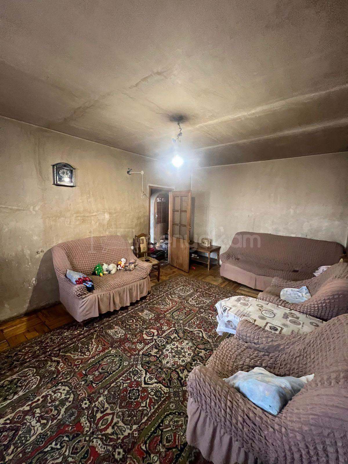 4 Սենյականոց Բնակարան, 95քմ, 8/9 հարկ, Պետական Վիճակում