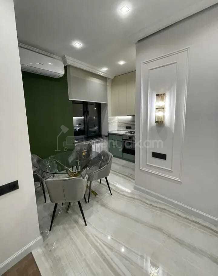 2 Սենյականոց Բնակարան Քարե Շենքում, 40քմ, 2/5 հարկ, Դիզայներական Վերանորոգված
