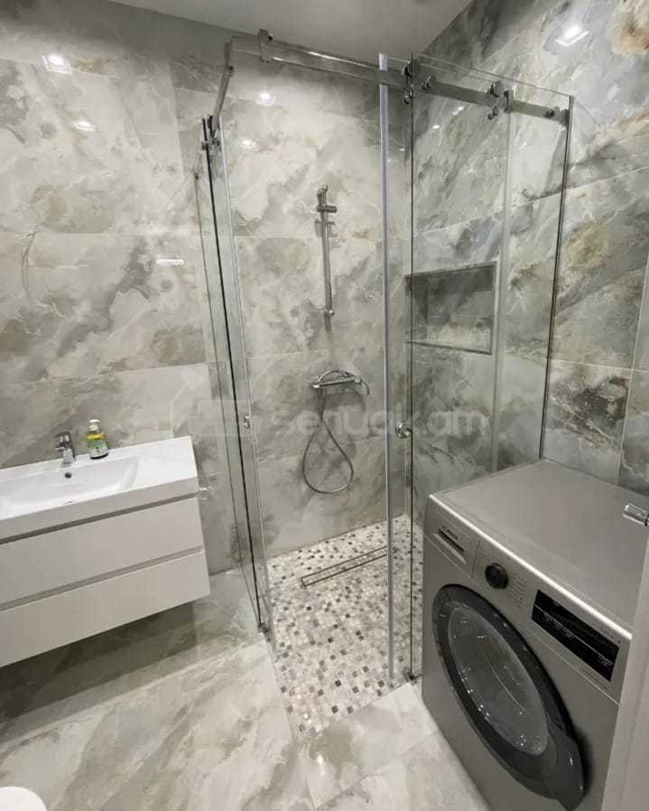 2 Սենյականոց Բնակարան Քարե Շենքում, 40քմ, 2/5 հարկ, Դիզայներական Վերանորոգված