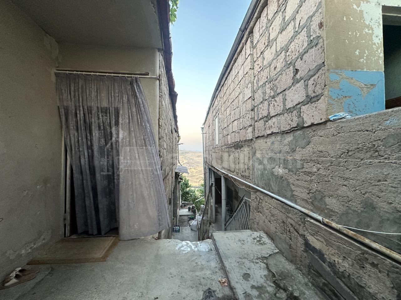 6 Սենյականոց Սեփական Տուն, 214քմ, Նորմալ Վիճակում