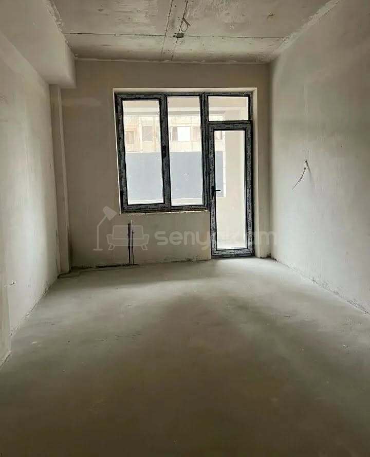 4 Սենյականոց Բնակարան Նորակառույցում, 112քմ, 2/16 հարկ, Նորմալ Վիճակում